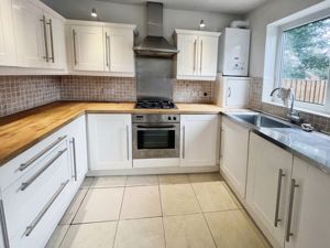 Kitchen- click for photo gallery